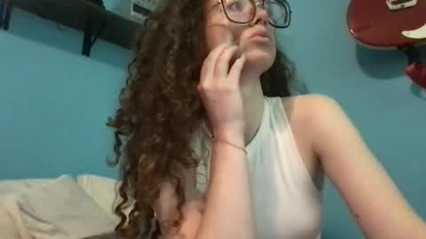 Snapshot of brattyprincess888 chatting on October 17, 4:53 pm Bratty Fit Girl online show from October 17, 4:53 pm