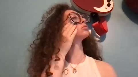 Snapshot of brattyprincess888 chatting on October 18, 9:10 am Bratty Fit Girl online show from October 18, 9:10 am