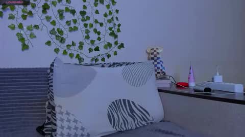 Johny Bravo online show from October 18, 1:34 pm