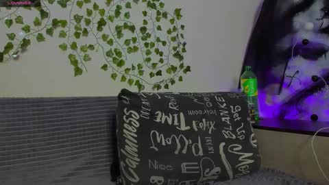 Johny Bravo online show from January 12, 3:39 pm