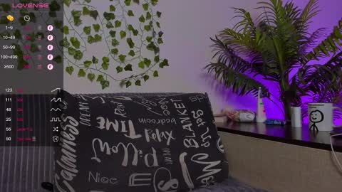 Johny Bravo online show from December 5, 6:04 pm