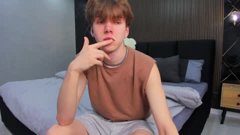 Snapshot of braxiboy chatting on February 3, 12:47 pm Brax online show from February 3, 12:47 pm