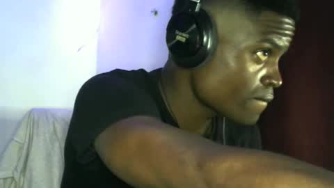 Snapshot of brayan1111x chatting on November 7, 3:06 am brayan1111x online show from November 7, 3:06 am