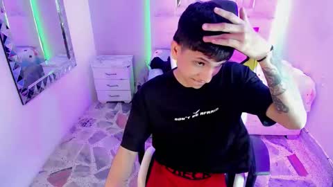 Snapshot of brayan_lopezz chatting on January 27, 3:39 pm BRAYAN online show from January 27, 3:39 pm