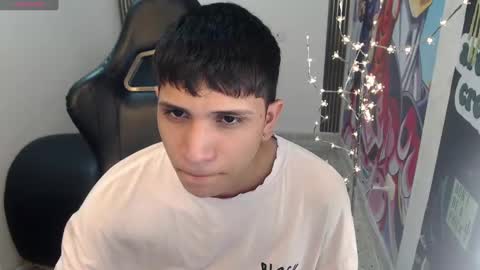 Snapshot of brayan_lopezz chatting on January 29, 12:56 pm BRAYAN online show from January 29, 12:56 pm