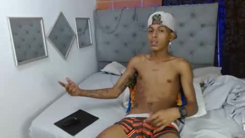 braycum_alpha online show from December 19, 11:14 pm