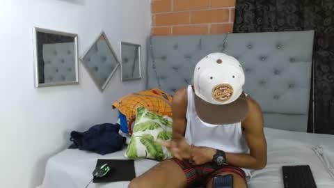 braycum_alpha online show from December 24, 10:06 pm
