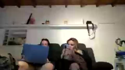 Snapshot of braydc1993 chatting on July 14, 9:09 pm Hung Twink and Chub Trans online show from July 14, 9:09 pm
