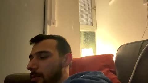 Snapshot of braz_89 chatting on December 28, 2:33 am braz_89 online show from December 28, 2:33 am