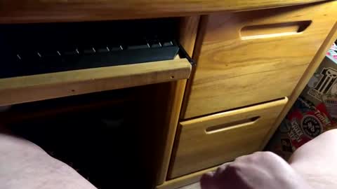 Snapshot of brdmkr chatting on February 23, 10:34 am brdmkr online show from February 23, 10:34 am