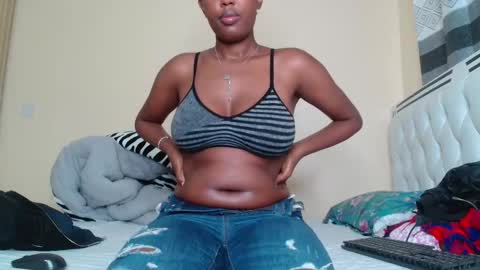 bree_beauty online show from March 8, 8:01 pm