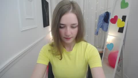 Snapshot of bree_sky chatting on May 15, 11:17 am Bree online show from May 15, 11:17 am