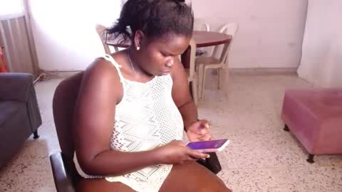 Valentina online show from January 9, 12:30 pm