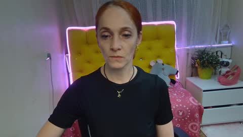 Snapshot of breeterner chatting on February 5, 3:13 am breeterner online show from February 5, 3:13 am
