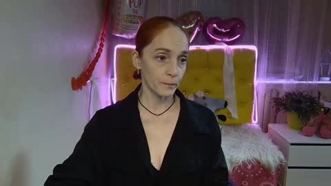 Snapshot of breeterner chatting on February 27, 2:10 am breeterner online show from February 27, 2:10 am