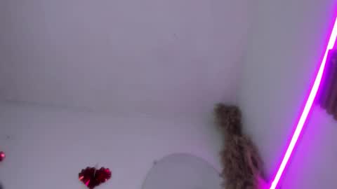 Snapshot of brenda_lott chatting on March 2, 4:14 pm Brenda online show from March 2, 4:14 pm