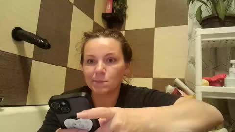 Brenda online show from May 4, 7:32 pm