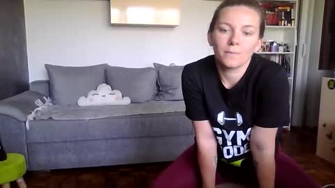 Brenda online show from May 15, 7:37 am