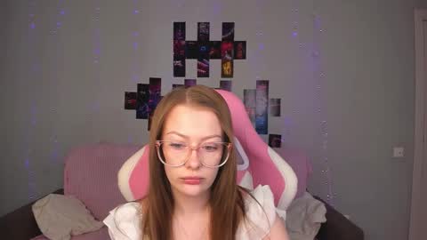 Brenda  online show from March 16, 4:07 am