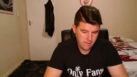 ask me lol online show from March 20, 3:22 am