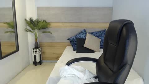 Brenda online show from September 20, 2:34 am