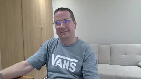 Brett online show from November 19, 3:45 pm