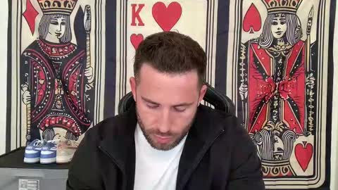 Snapshot of brettmycles chatting on November 5, 4:07 pm Brett Mycles online show from November 5, 4:07 pm