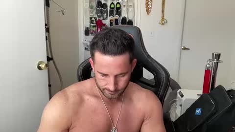 Snapshot of brettmycles chatting on June 9, 5:57 pm Brett Mycles online show from June 9, 5:57 pm