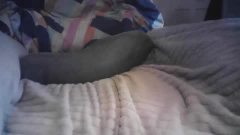 Snapshot of bri20fu chatting on September 16, 5:58 pm raining down on me online show from September 16, 5:58 pm