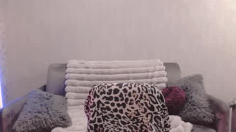 Snapshot of bri_fox chatting on November 17, 8:14 pm bri_fox online show from November 17, 8:14 pm