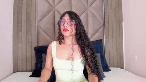 B R I A  online show from February 1, 2:37 am