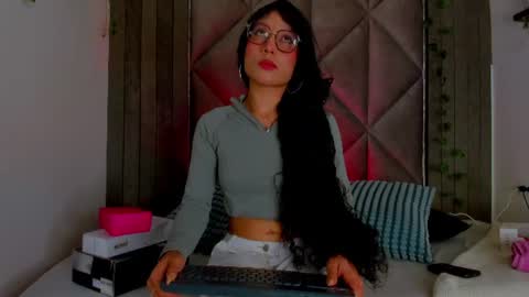 B R I A  online show from July 18, 2:49 am