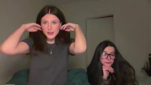 Snapshot of briadominick chatting on January 9, 2:25 am Brianna3 online show from January 9, 2:25 am