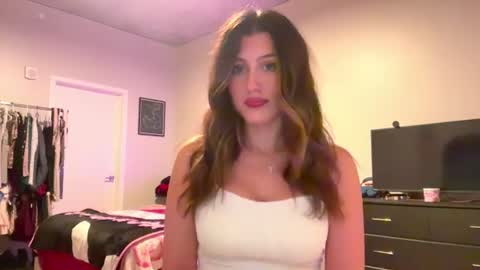 Snapshot of briadominick chatting on July 7, 2:58 am Brianna3 online show from July 7, 2:58 am