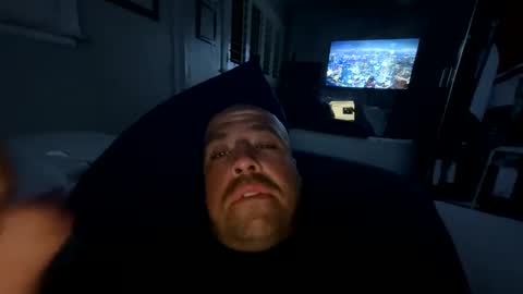 Snapshot of brian3890620 chatting on October 22, 4:24 am brian3890620 online show from October 22, 4:24 am