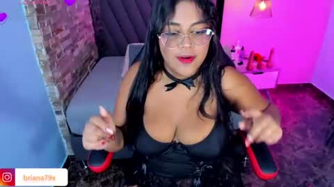 Snapshot of briana_z chatting on July 18, 3:22 am BRIANA online show from July 18, 3:22 am