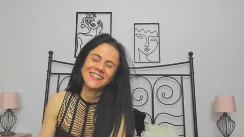 Snapshot of brianaflynt chatting on November 3, 9:05 pm brianaflynt online show from November 3, 9:05 pm