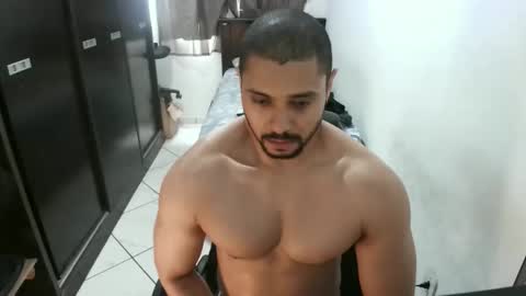 brianaries online show from December 17, 4:57 pm