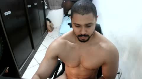 brianaries online show from July 11, 4:04 am