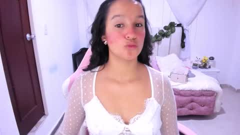 Snapshot of brianda_ chatting on February 20, 11:00 am Brianda online show from February 20, 11:00 am