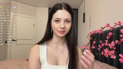 I am Valery ntmu Lets hit 10 Thumbs Up together We are almost done online show from April 15, 6:20 am