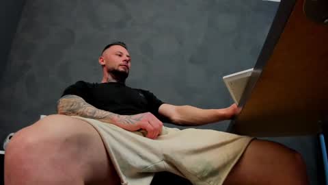 Brian online show from December 14, 9:51 am