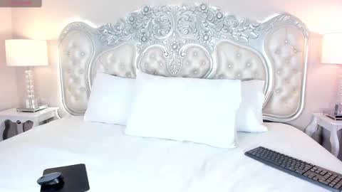 Bri online show from October 1, 11:44 pm