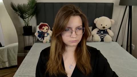 briarwynn online show from October 19, 6:19 pm