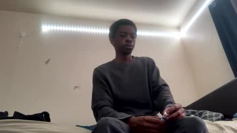 Snapshot of brick280446 chatting on February 14, 12:24 pm brick280446 online show from February 14, 12:24 pm