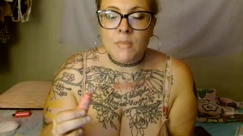 Snapshot of briebaby88 chatting on July 14, 6:51 am Leela Marie xo online show from July 14, 6:51 am