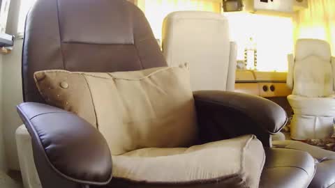 Snapshot of briefsman83 chatting on February 17, 5:08 pm briefsman83 online show from February 17, 5:08 pm