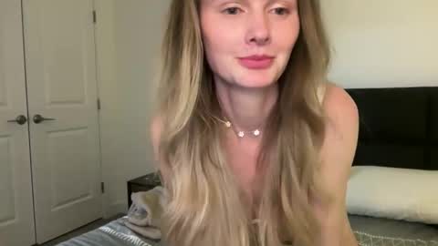 Snapshot of brigette_marie chatting on January 17, 3:44 am brigette_marie online show from January 17, 3:44 am