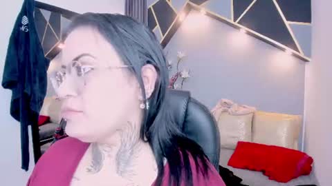 Snapshot of brigittemiller chatting on June 17, 2:03 am BRIGITTE online show from June 17, 2:03 am