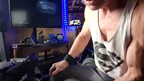 Snapshot of brigstuf20 chatting on April 11, 10:47 pm brigstuf20 online show from April 11, 10:47 pm